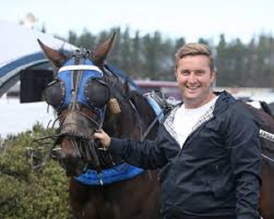 Tips and Rumors From the All Black Side of the Ditch