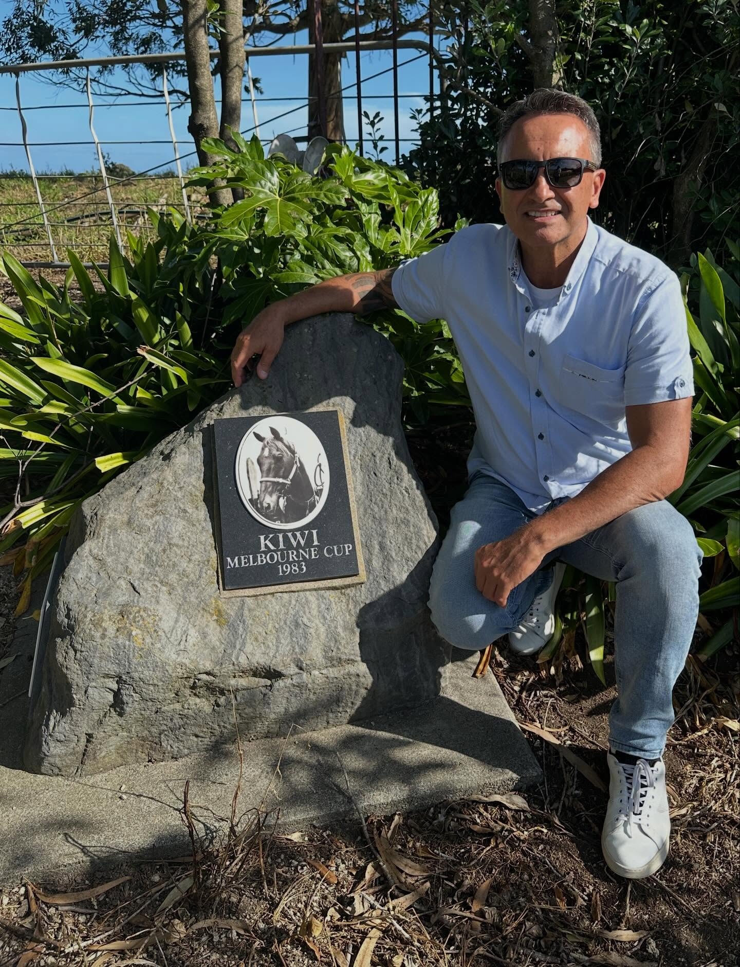 Kiwi Politicians Love Racing – What a Shame About Us